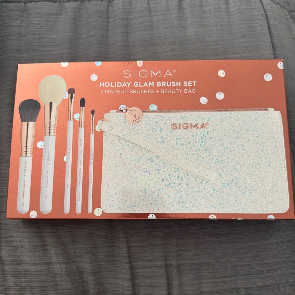 Sigma Holiday glam brush set